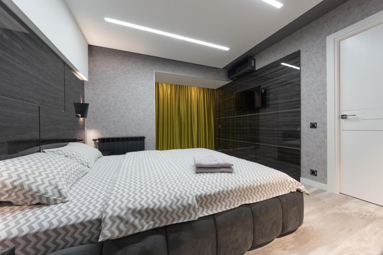 Luxrent Kreshatik Arenacity SkyBar Lejlighed Kiev Eksteriør billede
